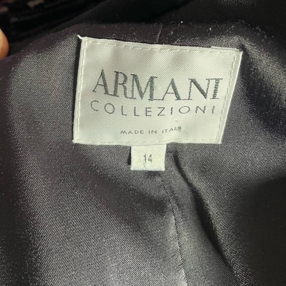 Armani Collezioni dark blue Tailored blazer with accent lapel size 14 💐 - Picture 11 of 16